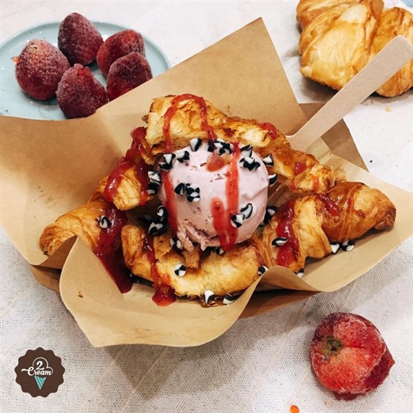 BÁNH CROISSANT – SỰ KẾT HỢP ĐỘC ĐÁO VỚI NHỮNG VIÊN KEM